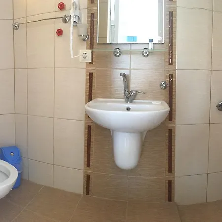 Мотель Erol Орхание